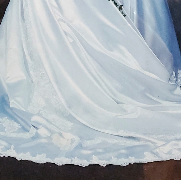 Wedding Gown 1993 - Picture 3 of 5